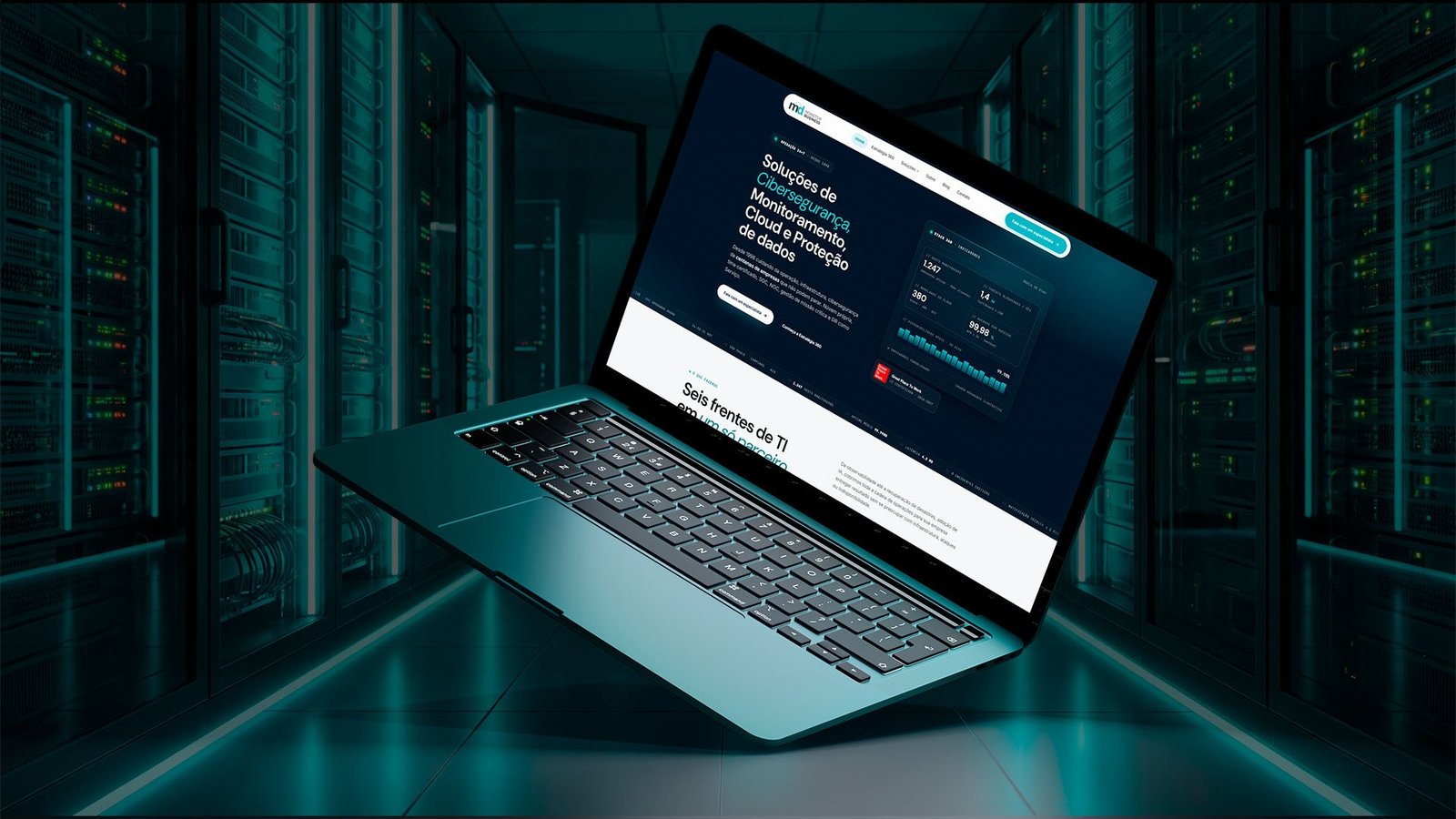 A home do novo site aberta em um notebook, dentro de um data center.